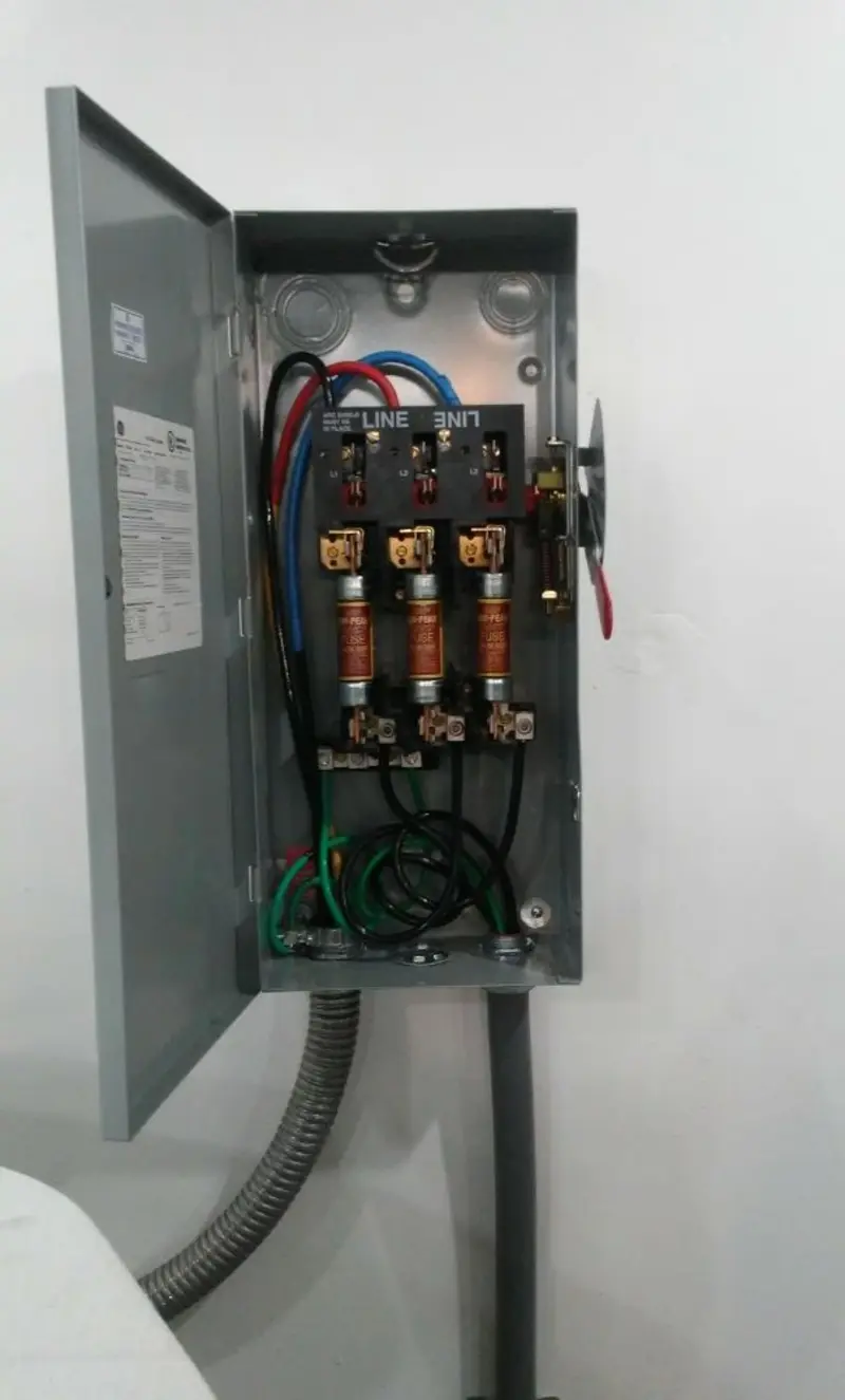 Three-phase disconnect switch installed for Electrical Wiring & Rewiring in Orange City